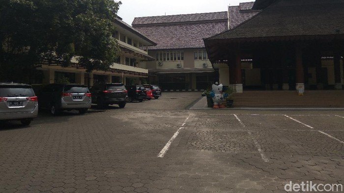 DPRD Kota Cimahi masih terima kunjungan tamu luar daerah di tengah Corona