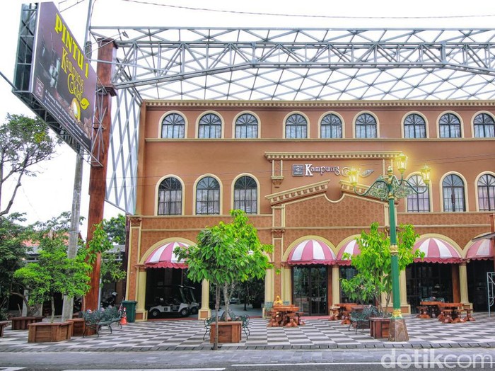 Wisata Ke Makam Aryo Blitar – Kota Blitar