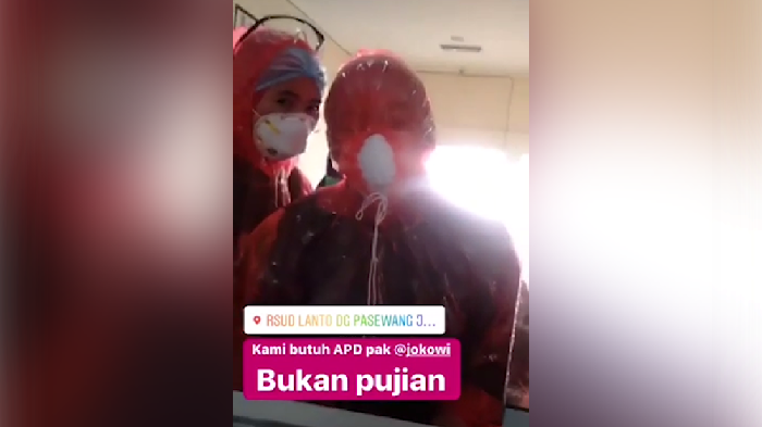 Viral Petugas Medis di Sulsel Pakai Jas Hujan Plastik Gara-gara APD Habis Viral Petugas Medis di Sulsel Pakai Jas Hujan Plastik Gara-gara APD Habis