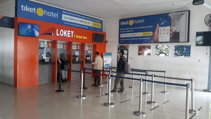 Suasana KA Prameks dan stasiun di wilayah PT KAI Daop 6 Yogyakarta, Sabtu (21/3/2020).