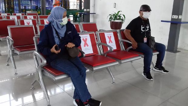 Lengangnya KA Prameks di Akhir Pekan, 5 Orang Segerbong