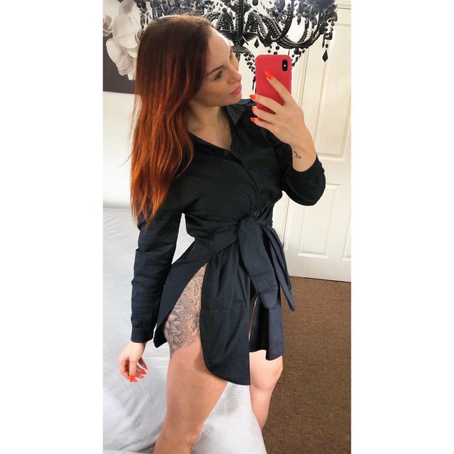 Tak hanya itu, ia pun memulaskan sperma sebagai masker. Tracey mengaku bahwa wajahnya menjadi lebih kencang dan lembut setelahnya.  Foto: dok. Instagram