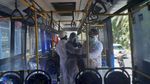 Pantai Losari hingga Bus di Makassar Disemprot Disinfektan