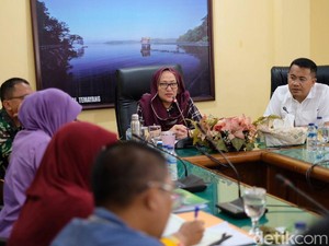 Bupati Bojonegoro Imbau Cafe dan Kegiatan Masyarakat Dibatasi Pukul 10 Malam