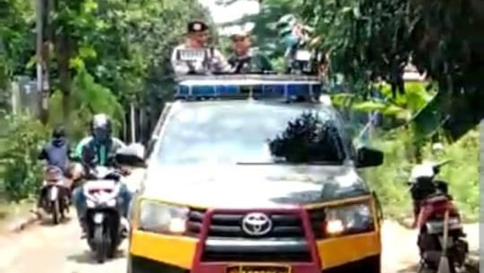Aparat di Tangsel Woro-woro Di Rumah Saja, Polisi: Jangan dikira Lockdown