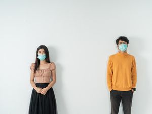 Wajib Tahu! Ini Cara Social Distancing di Lingkungan Keluarga dan Pertemanan
