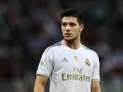 Real Madrid membeli Luka Jovic dari Eintracht Frankfurt pada 2019 dengan harga yang mahal, yakni 63 juta Euro atau setara Rp 1 triliun. Sempat bersinar di Bundesliga, Jovic baru bikin dua gol dari 26 laga di Laliga (Getty Images)