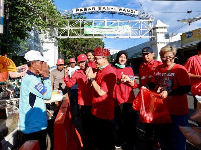 Gotong Royong Hadapi Corona di Banyuwangi