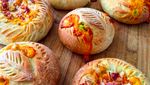 10 Kreasi Roti Bermotif Cantik Buatan Baker Handal