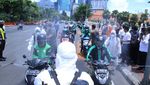 Disinfeksi Corona di Grahadi Sasar Para Pengemudi Ojol