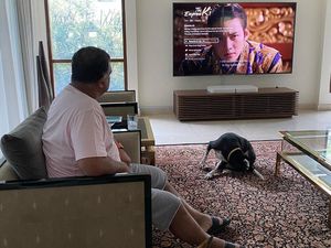 Mantan Bos AirAsia Karantina Diri Sambil Nonton Drakor