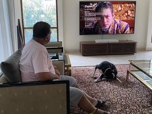 Mantan Bos AirAsia Karantina Diri Sambil Nonton Drakor
