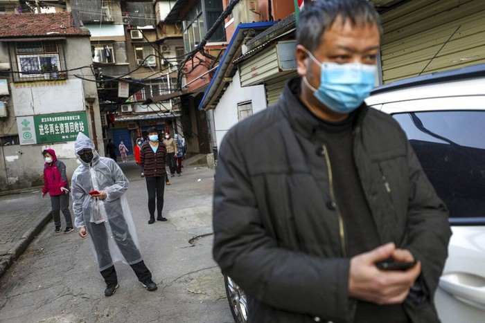 Ribuan orang terinfeksi virus corona di Wuhan, China. Berbulan-bulan berjibaku lawan COVID-19, Wuhan bangkit dan laporkan tak ada kasus baru virus Corona.