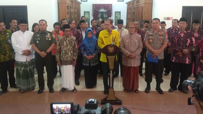 Bupati Magetan Suprawoto