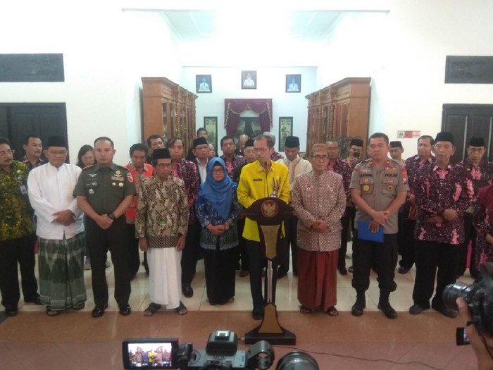 Bupati Magetan Suprawoto