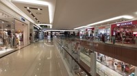 Biasanya, Mal AEON BSD selalu disesaki pengunjung, terutama di malam minggu. Foto: Fadhly Fauzi Rachman