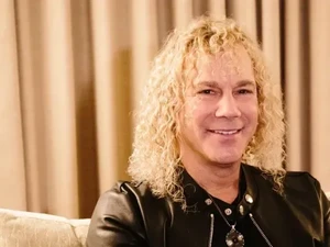 Keyboardis Bon Jovi Positif Corona