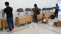 Wisma atlet Kemayoran akan dipakai menjadi rumah sakit (RS) untuk pasien corona (covid-19). Berbagai peralatan mulai dipasang.