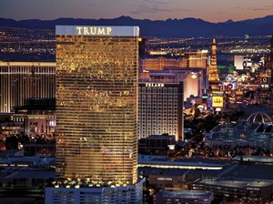 Dampak Corona, Donald Trump Rumahkan Karyawan Hotelnya