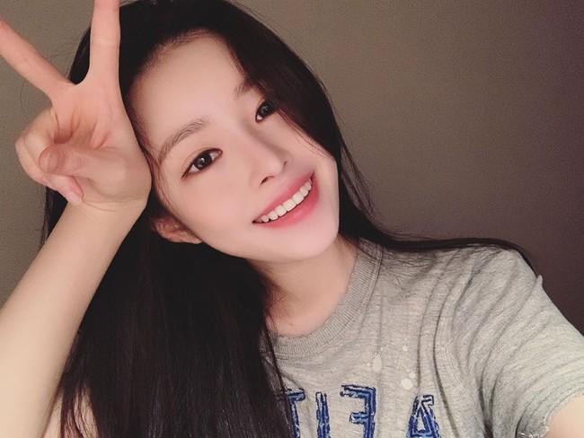 Setelah menjadi perbincangan karena hubungannya dengan Seugri, Yoo Hye Won menutup akun Instagram-nya. Foto: Instagram @yu__hyewon