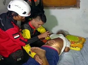 Suami-Istri Penjaga Makam Tertimbun Longsor di Sukabumi