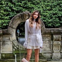 Penyanyi India Kanika Kapoor dinyatakan positif Covid-19. Kanika merupakan artis Bollywood pertama yang mengaku terinfeksi virus corona.  Foto: Instagram @kanika4kapoor