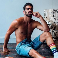 Nyle DiMarco hanya menghubungi dokternya dan isolasi diri sendiri. Kondisinya pun kini membaik. Foto: Instagram/@nyledimarco