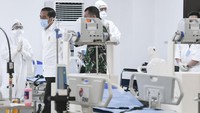 Jokowi memastikan seluruh ruangan dan fasilitasnya sudah siap digunakan. Antara Foto/Hafidz Mubarak A.