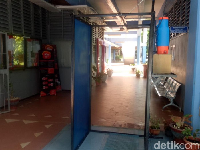 Fakultas Pertanian Unhas siap memperbanyak bilik disinfektan untuk mencegah penyebaran Corona (M Taufiqqurrahman/detikcom)