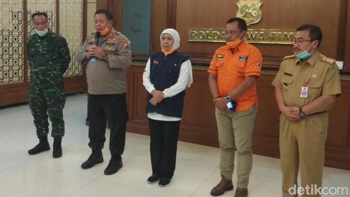 Polisi, TNI, Pemprov Jatim Bubarkan Keramaian di Tempat Hiburan Malam Ini