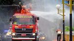 Giliran Fasilitas Umum di Padang Disemprot Disinfektan