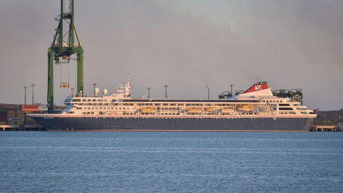 Kapal Pesiar MS Braemar
