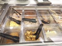 Maki-San: Di Sini Bisa Racik Sushi dengan 100 Pilihan Isian 