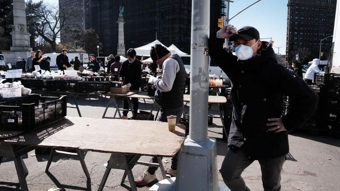 New York jadi salah satu wilayah yang terdampak virus Corona di AS. Warga pun diimbau untuk kurangi aktivitas di luar ruangan guna cegah penyebaran COVID-19.