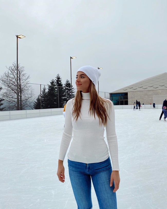  Ini bukan kali pertama istri pesepakbola MLS LA Galaxy jadi kontroversi. Tahun lalu, Sarah dikecam setelah berbagi foto telanjang dirinya saat hamil. Foto: Instagram