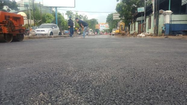 Sempat Retak Akibat Galian Pipa, Jl Sultan Agung Bekasi Kini Sudah Diperbaiki