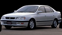 Masuk era 1990-an, Corona punya tampilan yang jauh berbeda dengan bentuk yang lebih besar, bobot lebih berat, serta tampilan aerodinamis. Toyota generasi sembilan (1992-1998) sempat dapat facelift di 1995, di mana bumper depan dan belakang bercat hitam. (Gulfnews)