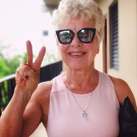 Karena kondisi kesehatannya tersebut yang semakin menurun maka dokter merasa perlu untuk meningkatkan dosis obatnya, kecuali jika MacDonald mau mengubah gaya hidupnya secara drastis. Merasa lelah karena harus terus menerus mengonsumsi obat, maka MacDonald memutuskan untuk memutuskan mengubah gaya hidupnya dan lebih rajin berolahraga. Foto: Instagram @trainwithjoan