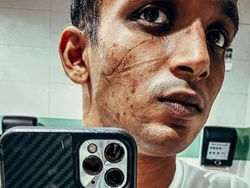 Foto Memilukan Tenaga Medis Sang Pejuang Terdepan Lawan Corona