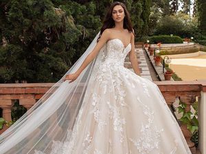 Gaun Pengantin Mewah Gratis untuk Perawat yang Berjuang Lawan Virus Corona