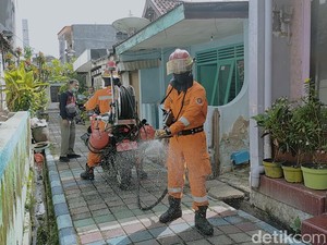 Pemkot Surabaya Pastikan Disinfektan Aman bagi Manusia dan Lingkungan