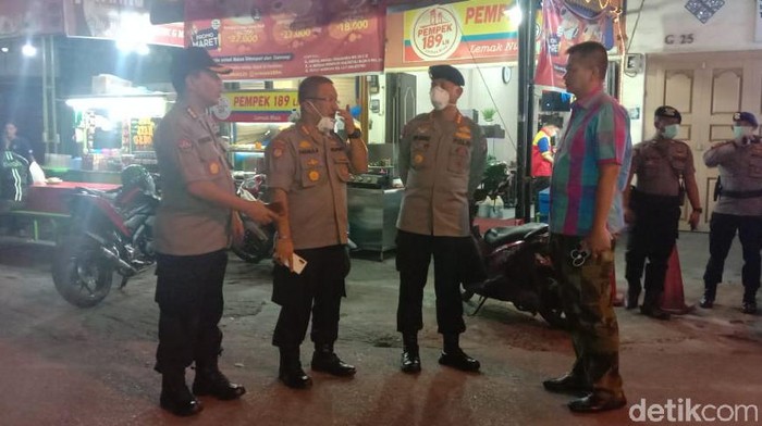 TNI-Polri Razia Warkop di Medan