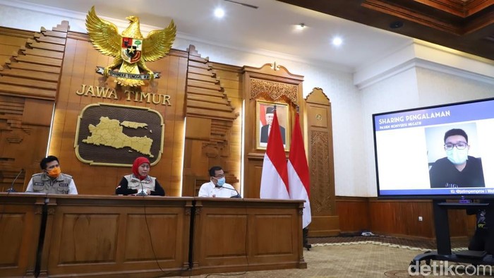 Gubernur Jawa Timur Khofifah Indar Parawansa mengatakan ada 5 pasien positif corona yang sembuh. Salah satunya yang dirawat di RSU dr Soetomo.