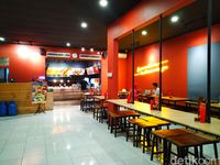 Dimsuming : Jajan Dimsum Monster dan Dimsum Sushi Bertopping Salmon