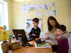 Potret Belajar di Rumah dari Berbagai Negara