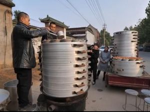 Mengintip Jamuan Makan Pernikahan Muslim di China, Apa Menunya?