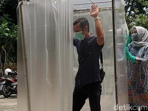 Pelayanan SIM-BPKB Tetap Buka, Polda Jatim Sediakan Bilik Sterilisasi Corona