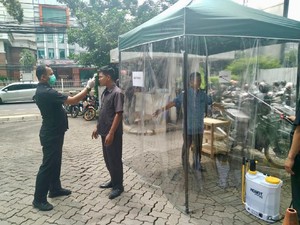Cegah Penyebaran Corona, Pool Taksi Bluebird Dilengkapi Bilik Disinfektan