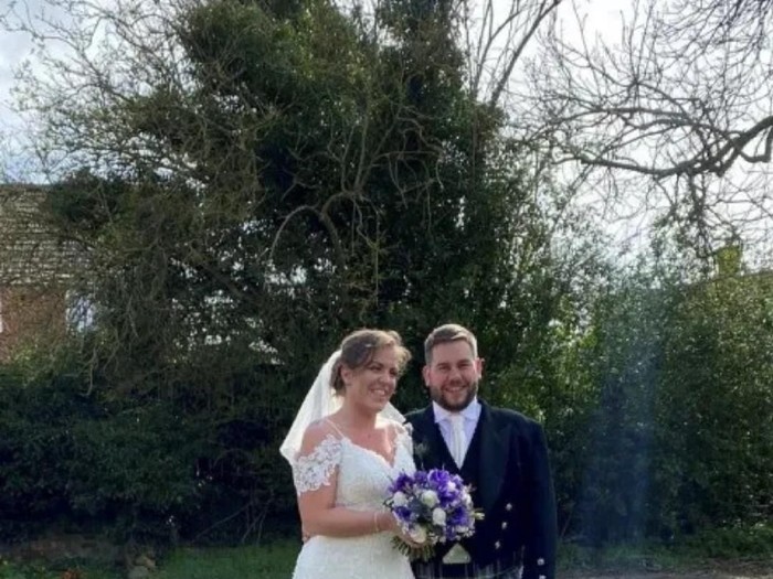 Fiona dan Adam Gordon Fiona dan Adam Gordon