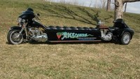 Steve mengatakan butuh waktu pengerjaan selama 640 jam atau sekitar 6 bulan untuk merapihkan anaconda miliknya. Setelah jadi, motor ini memanjang sekitar 19 kaki atau 5,8 meter dengan berat 644 kg. Foto: Autoevolution
